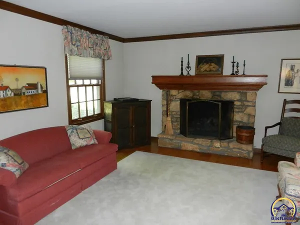 $320,000 | 2761 Southwest Plass Avenue, Topeka, KS 66611