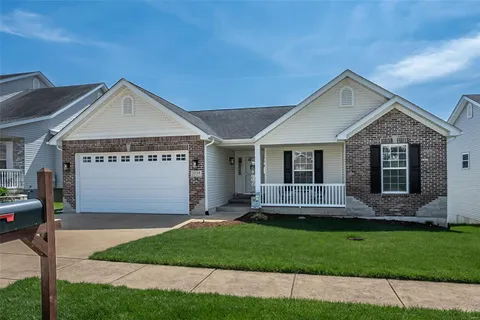 $399,900 | 1056 Mystic Valley Court, Imperial, MO 63052