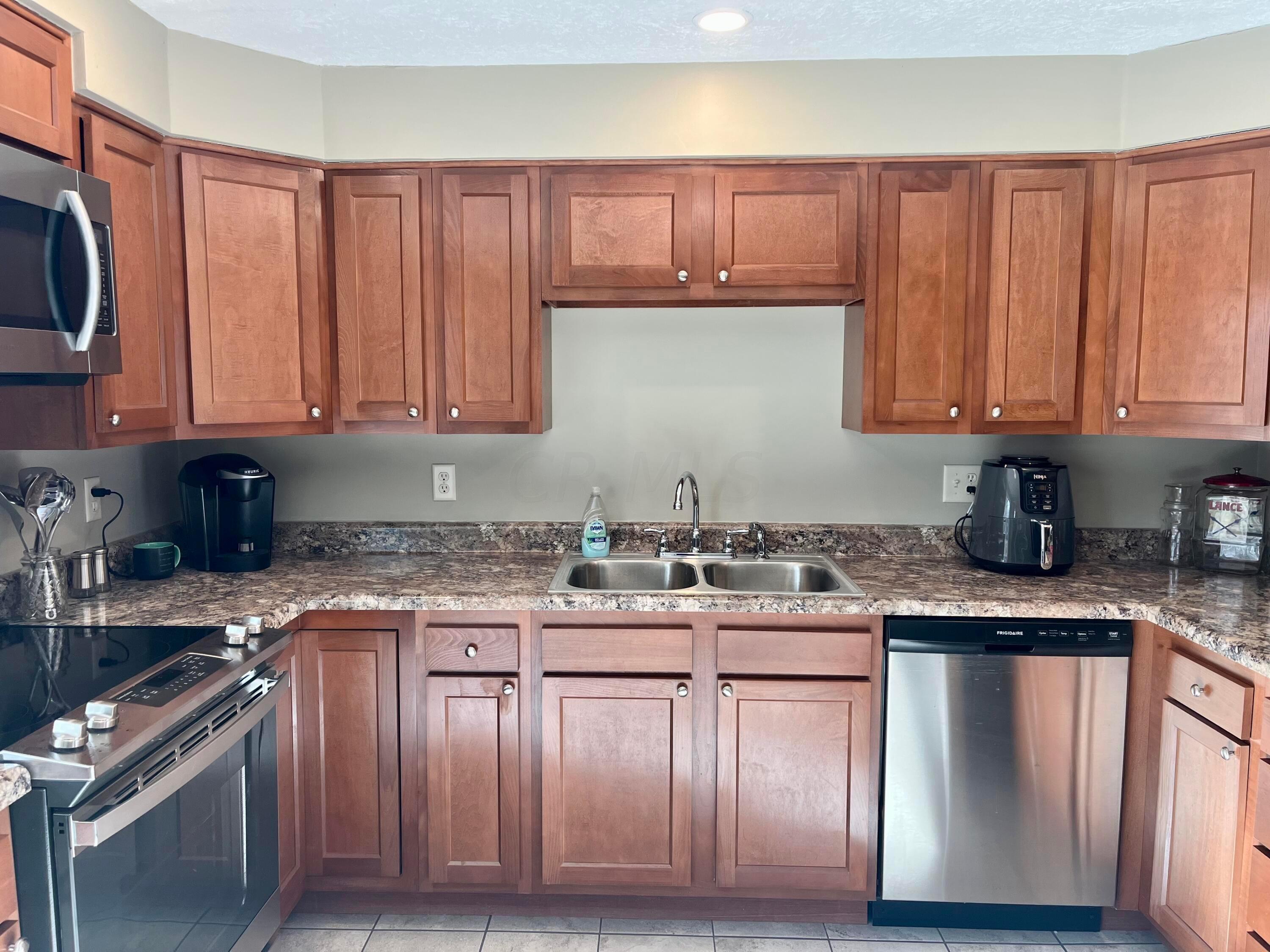 11395 Rowe Road Greenfield, OH 45123 - Photo 13 of 29 3