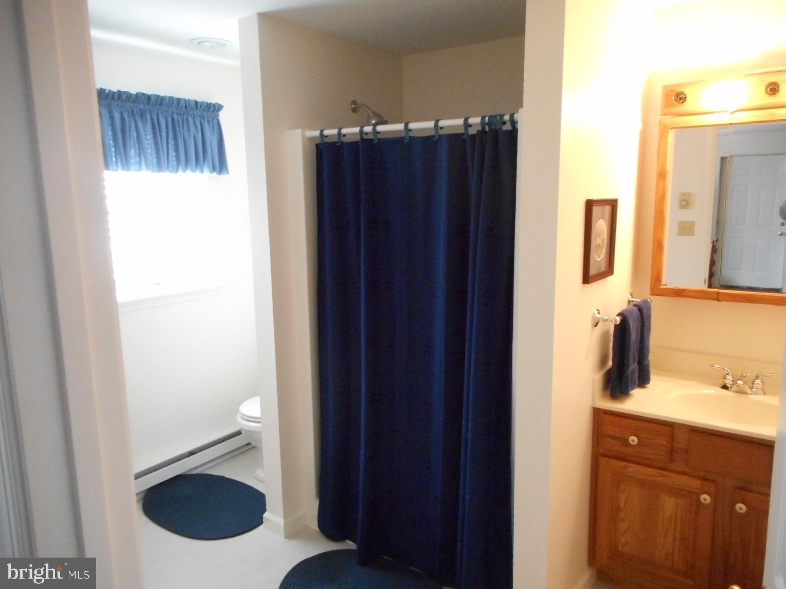 106 Russelcroft Road Winchester, VA 22601 - Photo 27 of 32 Full bathroom for bedroom #6