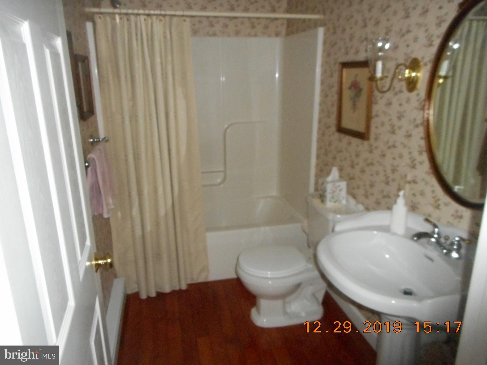 106 Russelcroft Road Winchester, VA 22601 - Photo 32 of 32 Hall bathroom