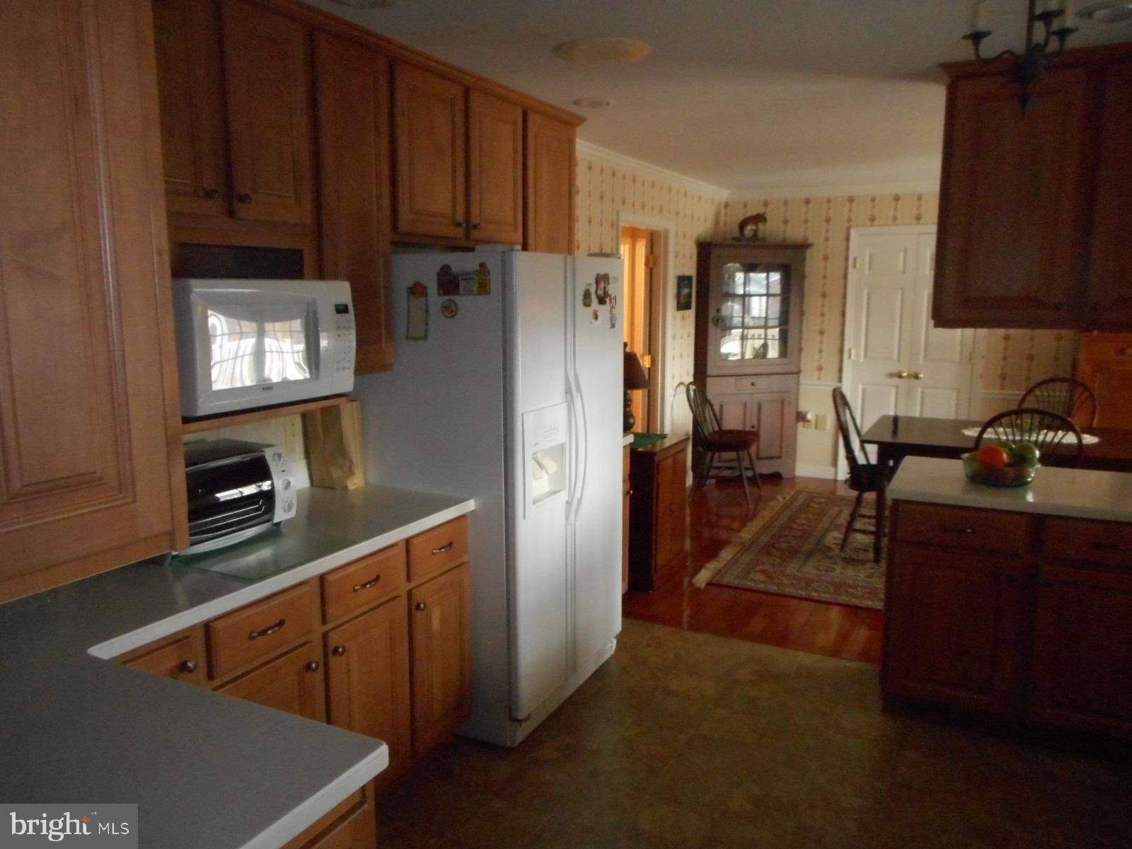 106 Russelcroft Road Winchester, VA 22601 - Photo 10 of 32 Kitchen