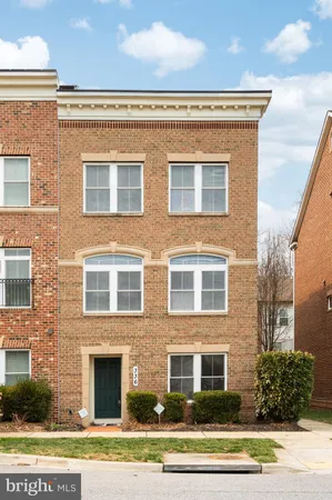 $3,300 | 336 Grand Street, Gaithersburg, MD 20878