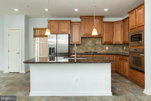 $3,300 | 336 Grand Street, Gaithersburg, MD 20878