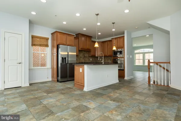 $3,300 | 336 Grand Street, Gaithersburg, MD 20878