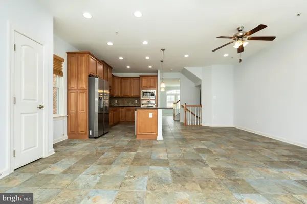 $3,300 | 336 Grand Street, Gaithersburg, MD 20878