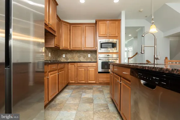 $3,300 | 336 Grand Street, Gaithersburg, MD 20878