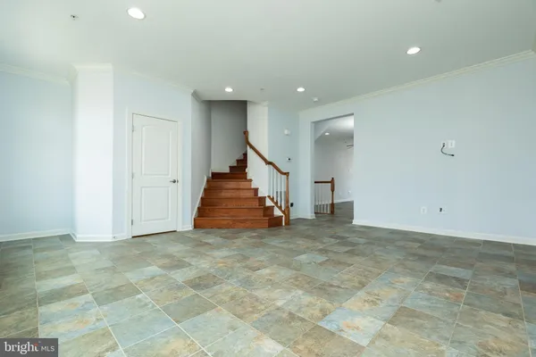 $3,300 | 336 Grand Street, Gaithersburg, MD 20878