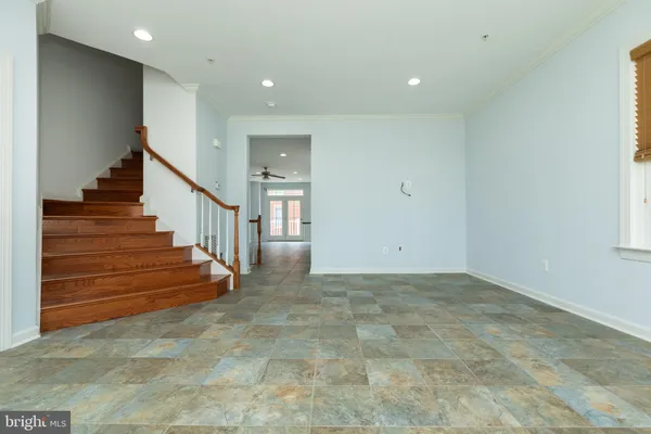 $3,300 | 336 Grand Street, Gaithersburg, MD 20878