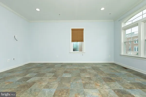 $3,300 | 336 Grand Street, Gaithersburg, MD 20878