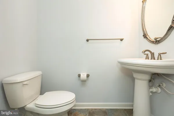 $3,300 | 336 Grand Street, Gaithersburg, MD 20878