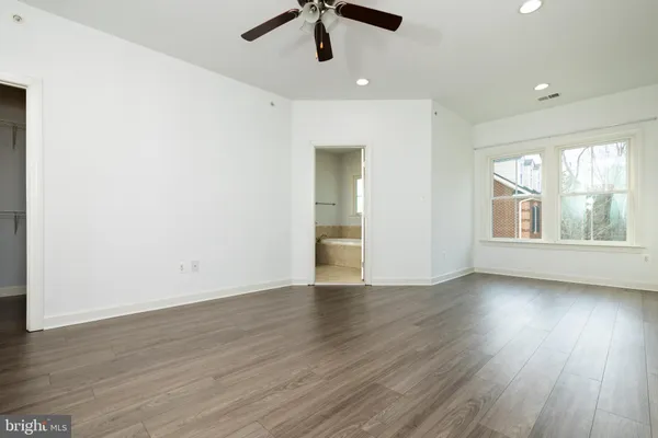 $3,300 | 336 Grand Street, Gaithersburg, MD 20878