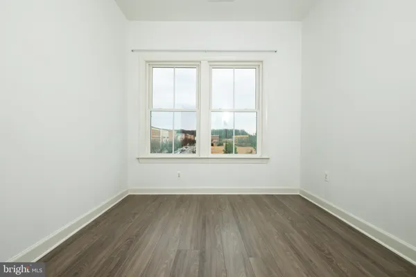 $3,300 | 336 Grand Street, Gaithersburg, MD 20878