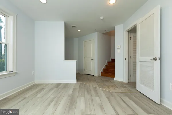 $3,300 | 336 Grand Street, Gaithersburg, MD 20878