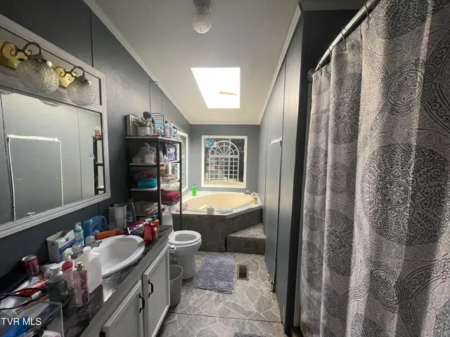 $775,000 | 8893 Asheville Highway, Greeneville, TN 37743