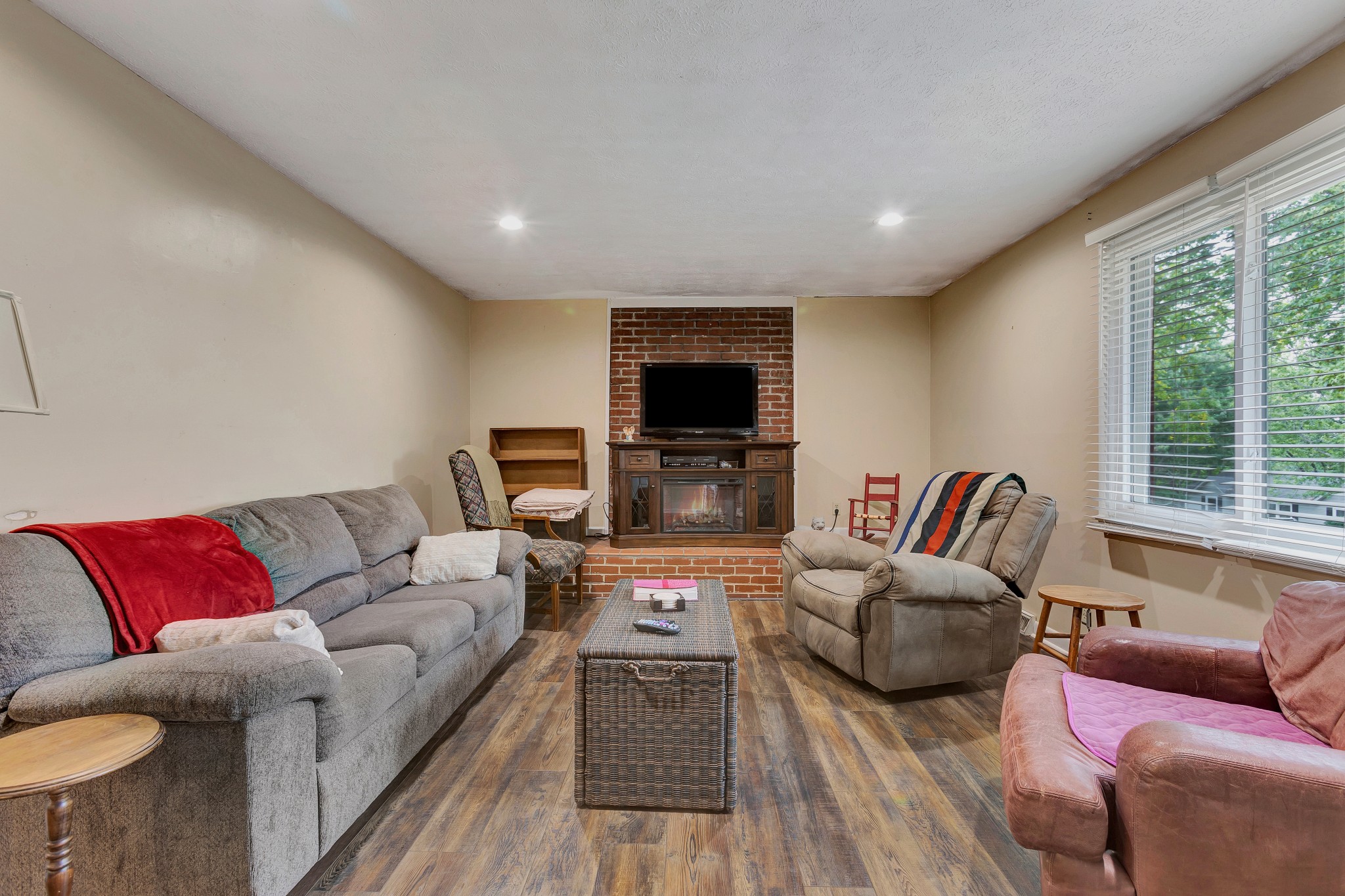 2009 Ridgecrest Circle Dickson, TN 37055 - Photo 10 of 41 Gallery Image 10
