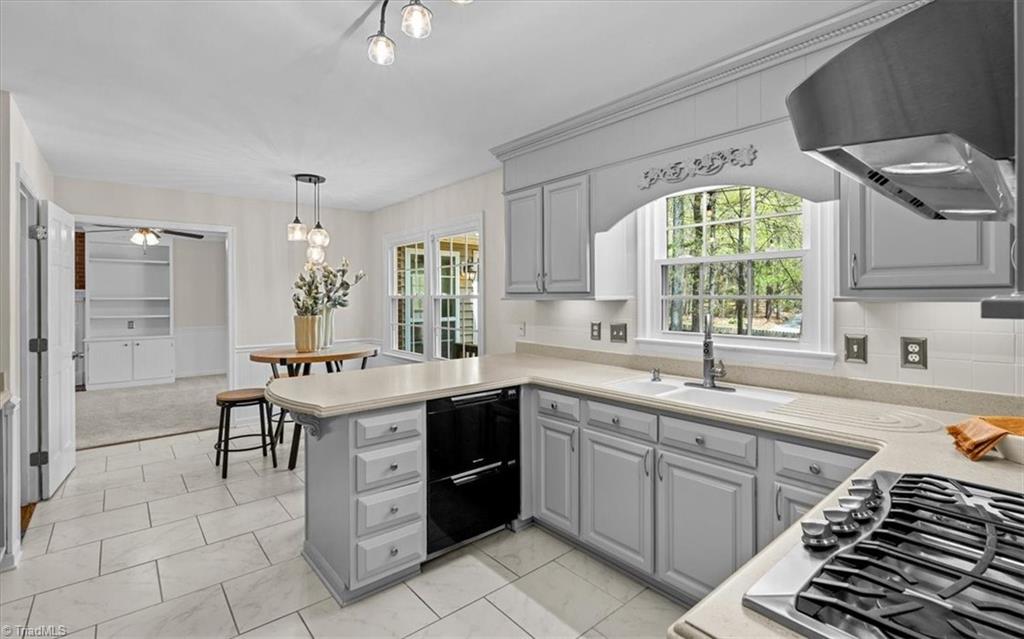 1008 Browning Road Greensboro, NC 27410 - Photo 15 of 48