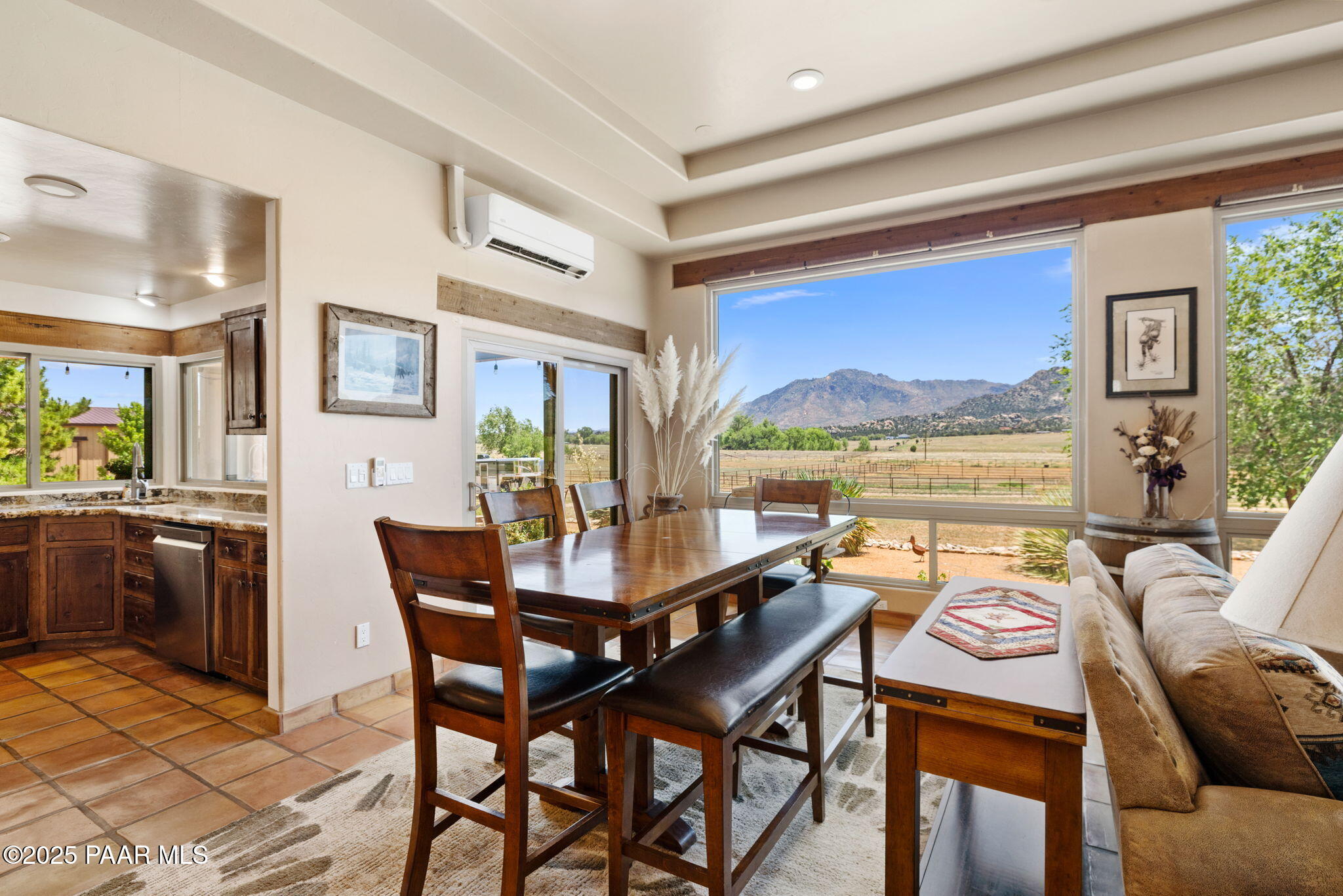 5475 West Stazenski Road Prescott, AZ 86305 - Photo 15 of 73 14-Great Room (2)