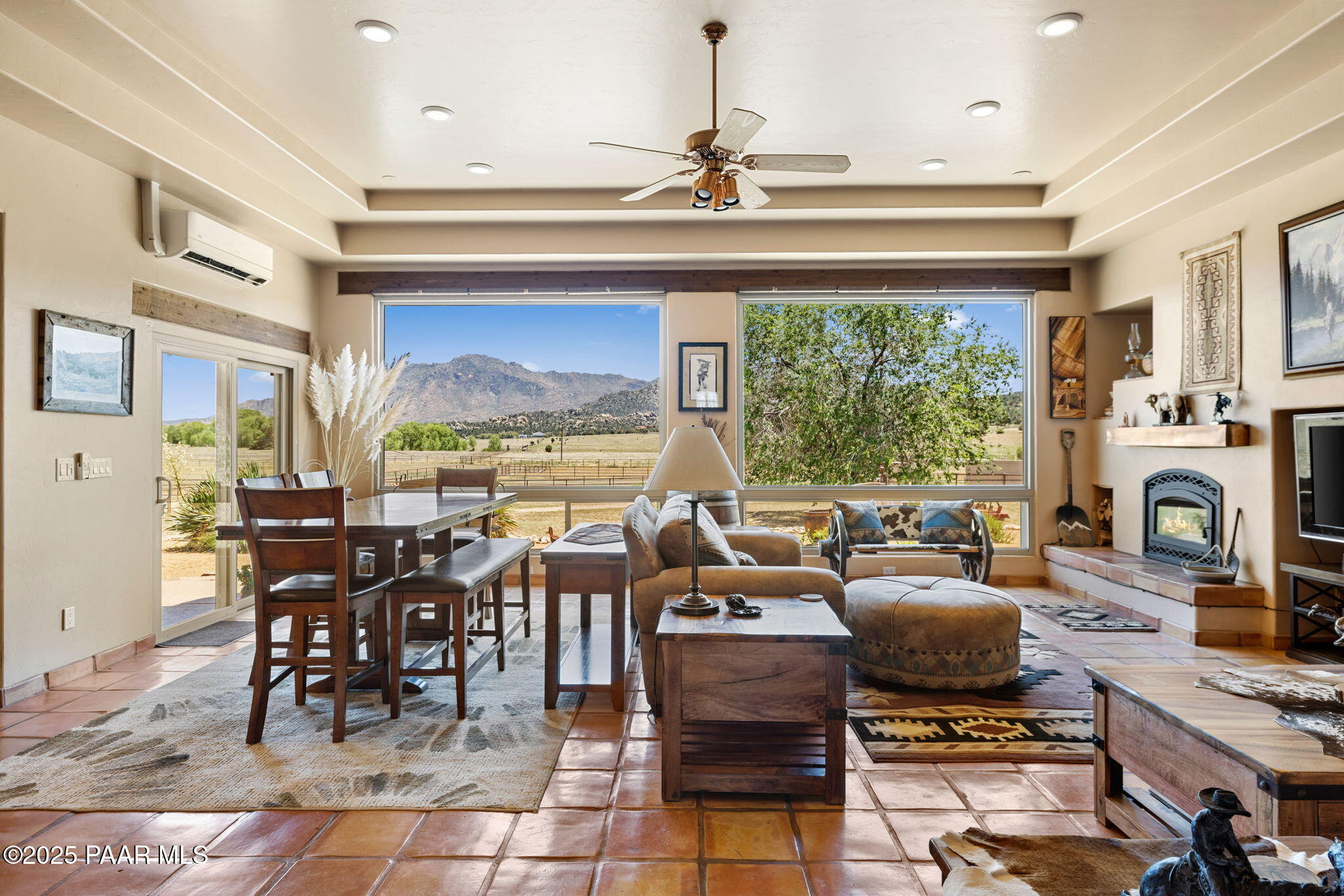 5475 West Stazenski Road Prescott, AZ 86305 - Photo 16 of 73 15-Great Room (3)