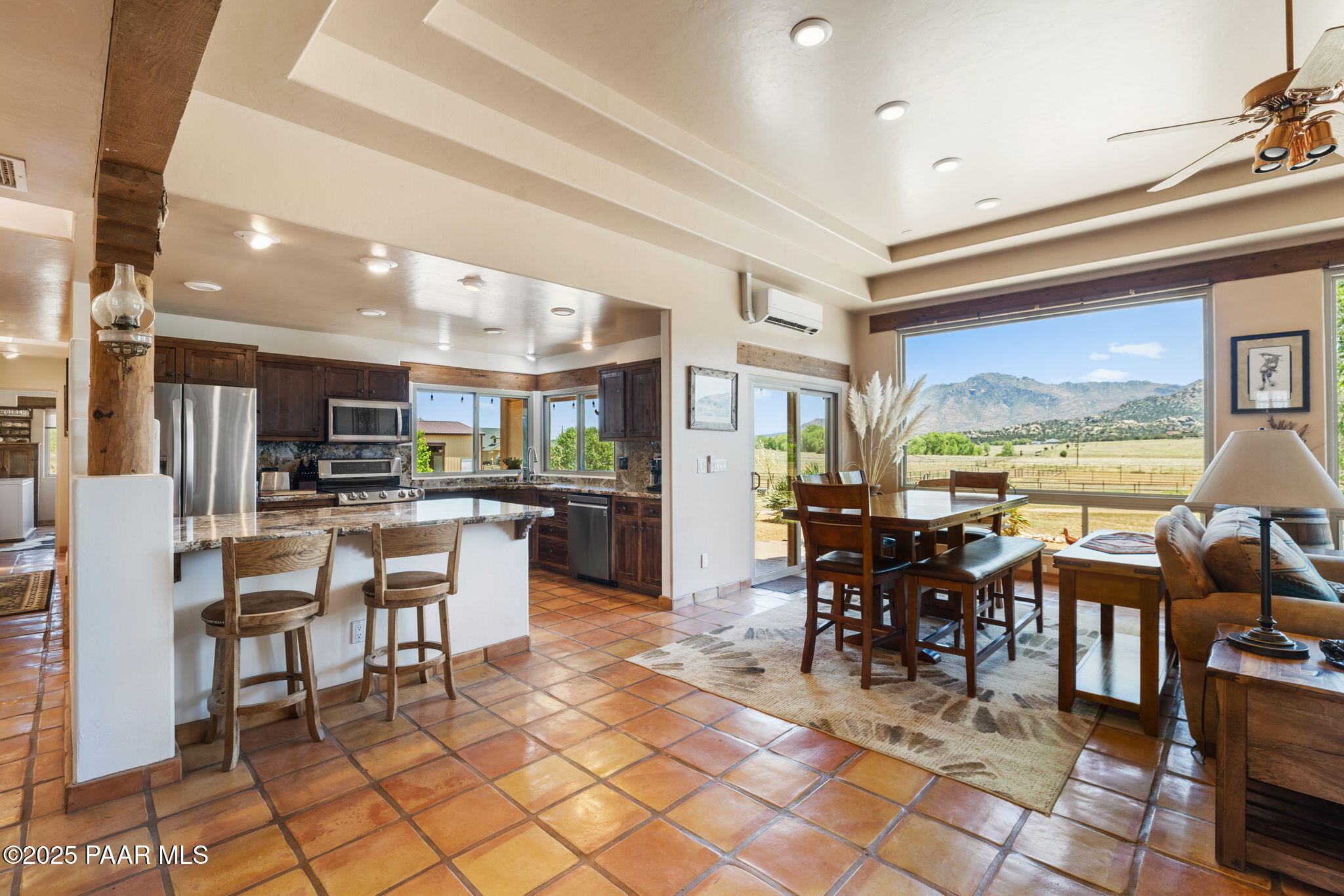 5475 West Stazenski Road Prescott, AZ 86305 - Photo 17 of 73 16-Great Room (4)
