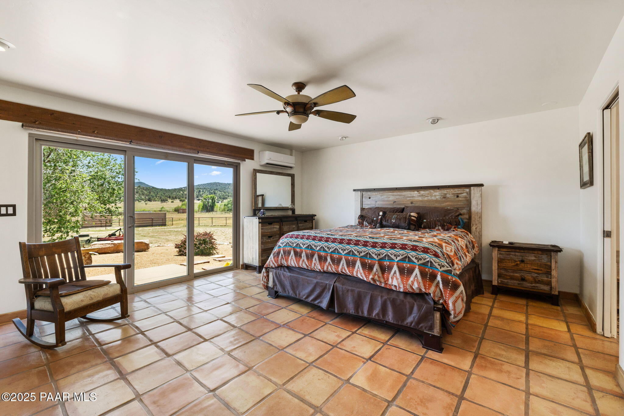 5475 West Stazenski Road Prescott, AZ 86305 - Photo 28 of 73 27-Primary Bedroom (1)
