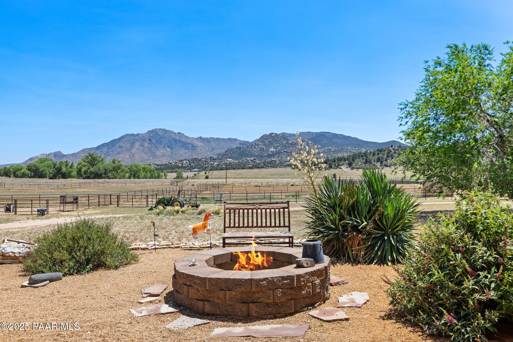 5475 West Stazenski Road Prescott, AZ 86305 - Photo 44 of 73 43-Back Patio View