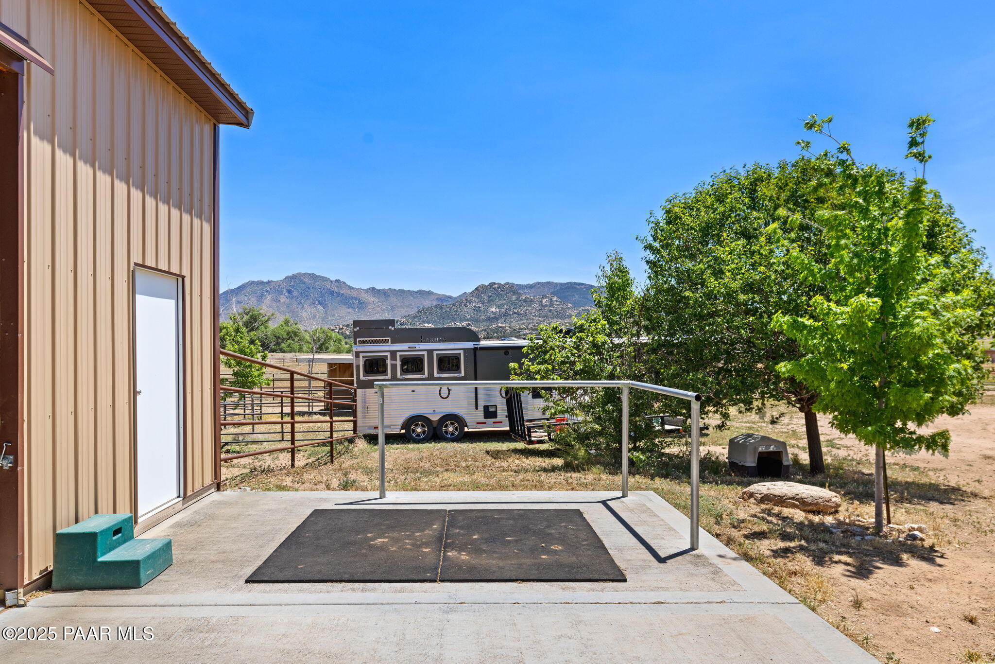 5475 West Stazenski Road Prescott, AZ 86305 - Photo 52 of 73 51-Barn (1)