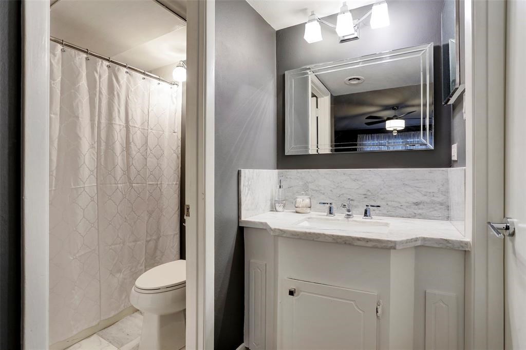3401 Timmons Lane, Unit 26 Houston, TX 77027 - Photo 13 of 16