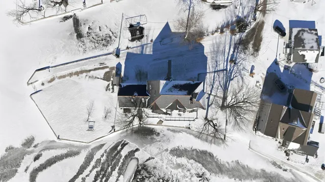 $999,900 | 82 EMS B6C Lane, Leesburg, IN 46538