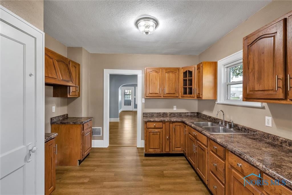2401 Pickle Road Oregon, OH 43616 - Photo 12 of 43 Gallery Image 12