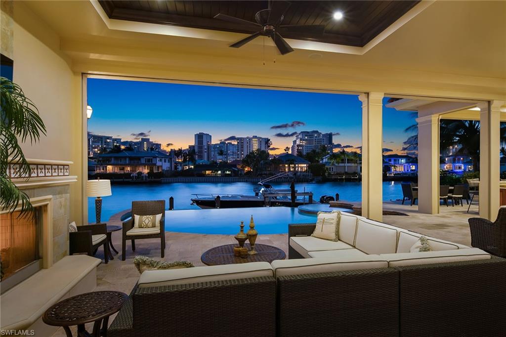 4221 Crayton Road Naples, FL 34103 - Photo 4 of 18 Gallery Image 4
