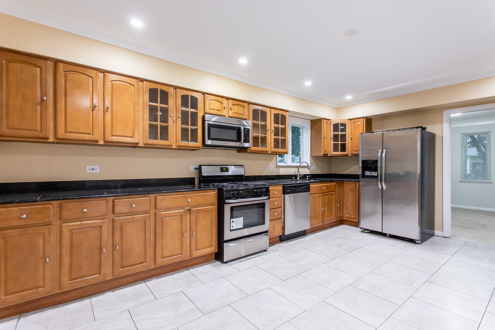 700 Marcella Road Des Plaines, IL 60016 - Photo 11 of 38