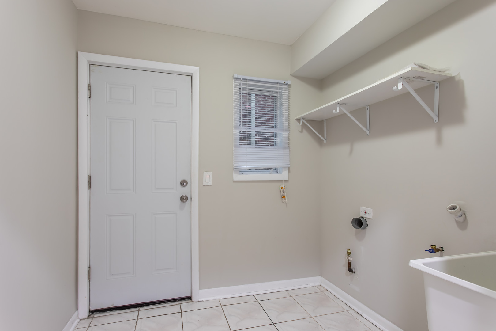 700 Marcella Road Des Plaines, IL 60016 - Photo 16 of 38