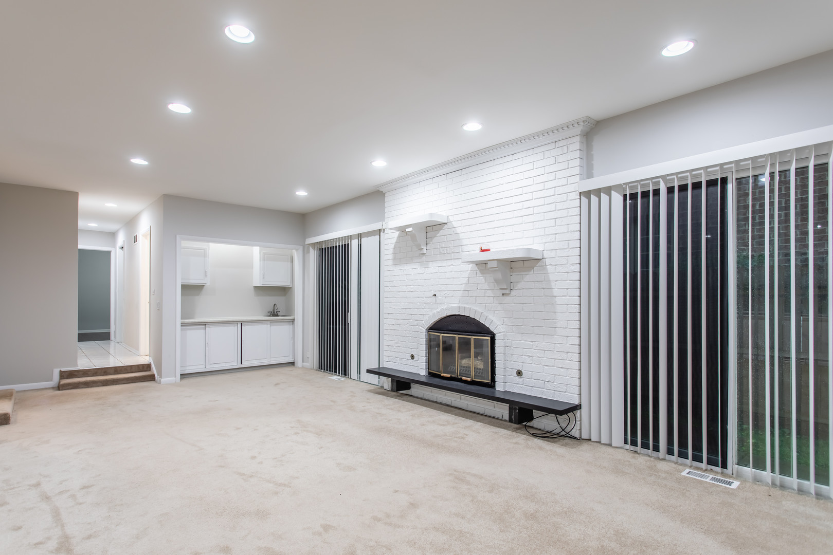 700 Marcella Road Des Plaines, IL 60016 - Photo 7 of 38