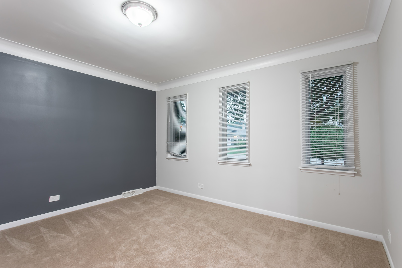 700 Marcella Road Des Plaines, IL 60016 - Photo 8 of 38