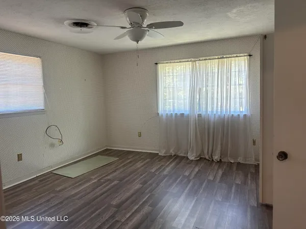 $95,000 | 927 Royal Oak Drive, Jackson, MS 39209