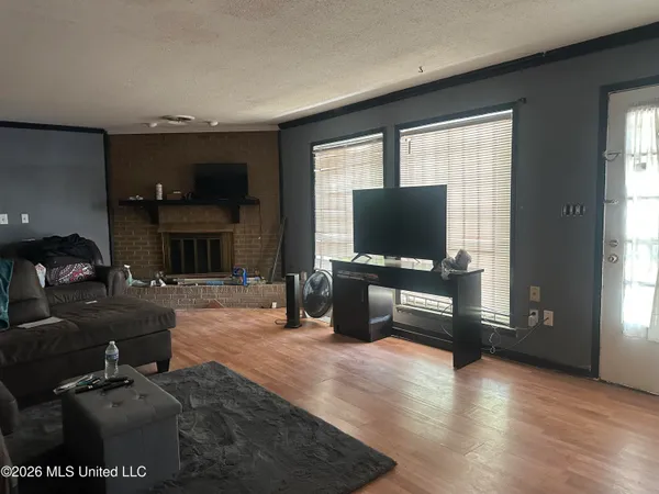 $95,000 | 927 Royal Oak Drive, Jackson, MS 39209