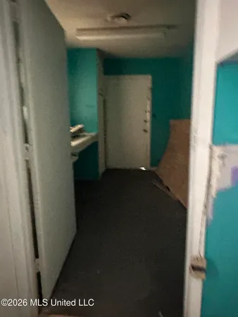 $95,000 | 927 Royal Oak Drive, Jackson, MS 39209