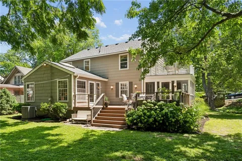 $689,900 | 2004 West 50th Street, Westwood Hills, KS 66205