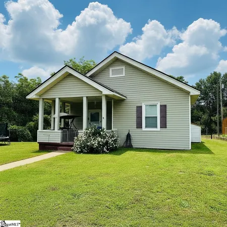 $195,000 | 13 Lawrence Street, Lyman, SC 29365