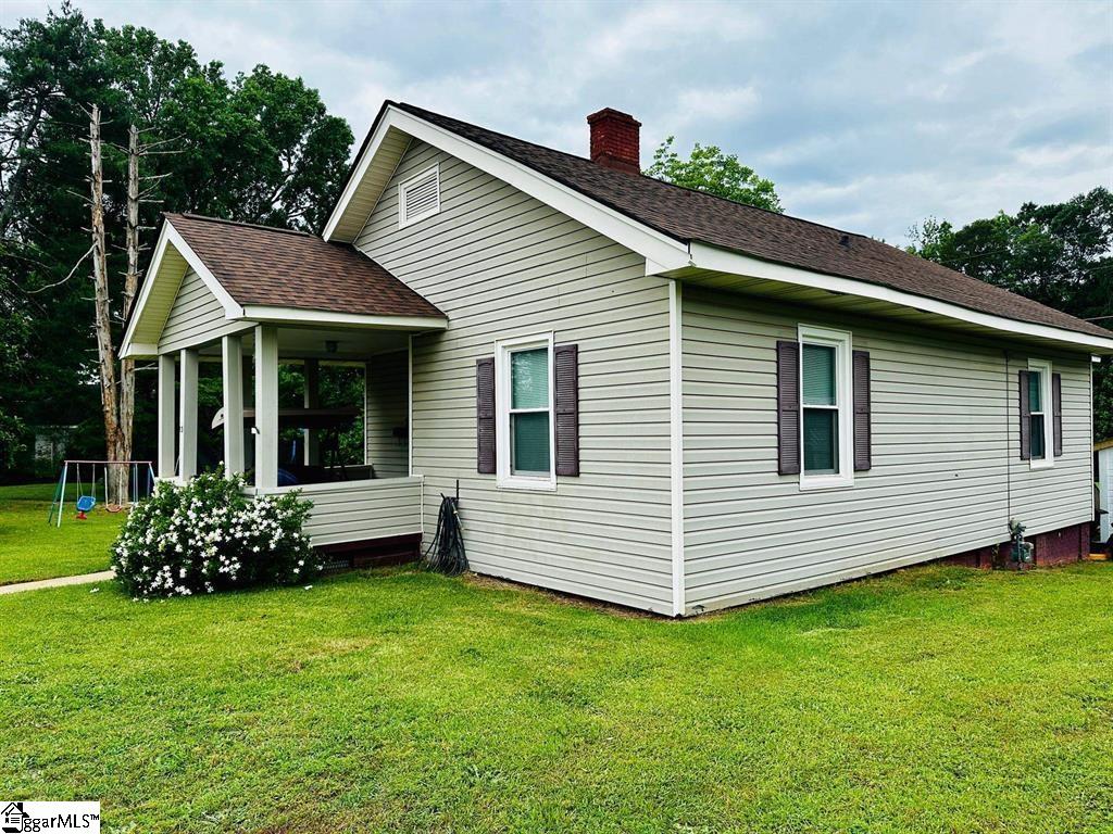 13 Lawrence Street Lyman, SC 29365 - Photo 3 of 19