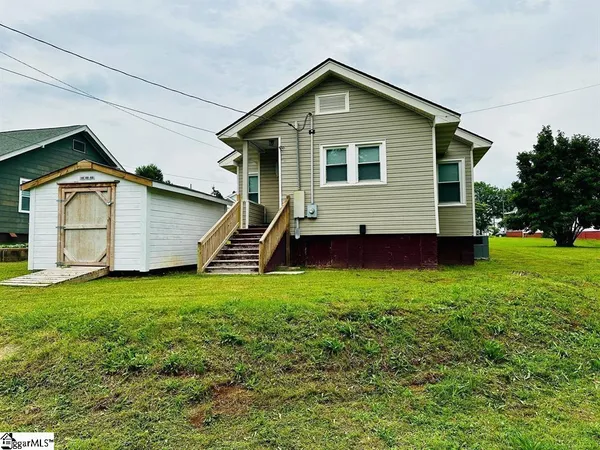 $195,000 | 13 Lawrence Street, Lyman, SC 29365
