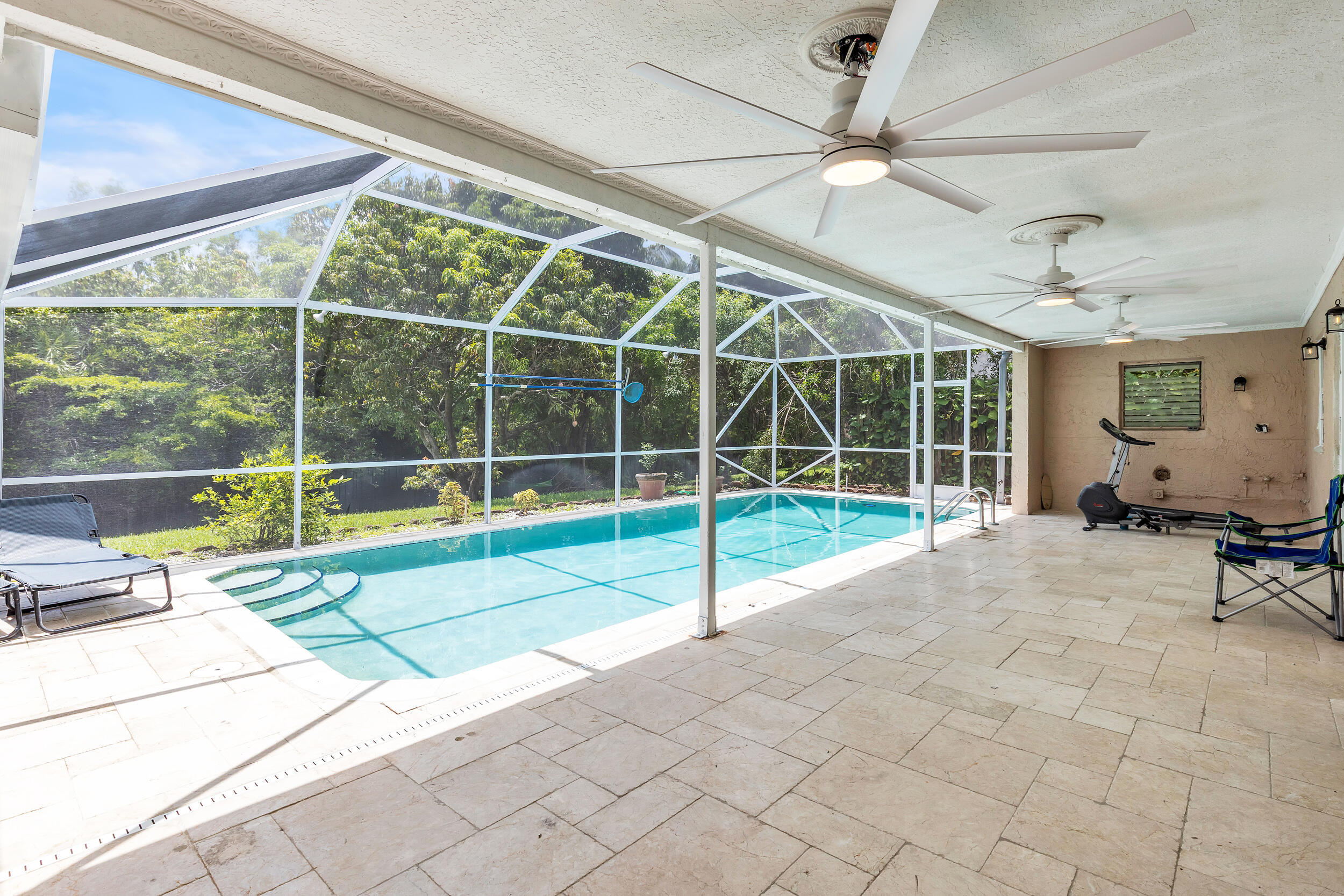 21452 Woodchuck Lane Boca Raton, FL 33428 - Photo 17 of 48 17