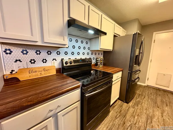 $2,200 | 6914 Sandy Point Drive, San Antonio, TX 78244
