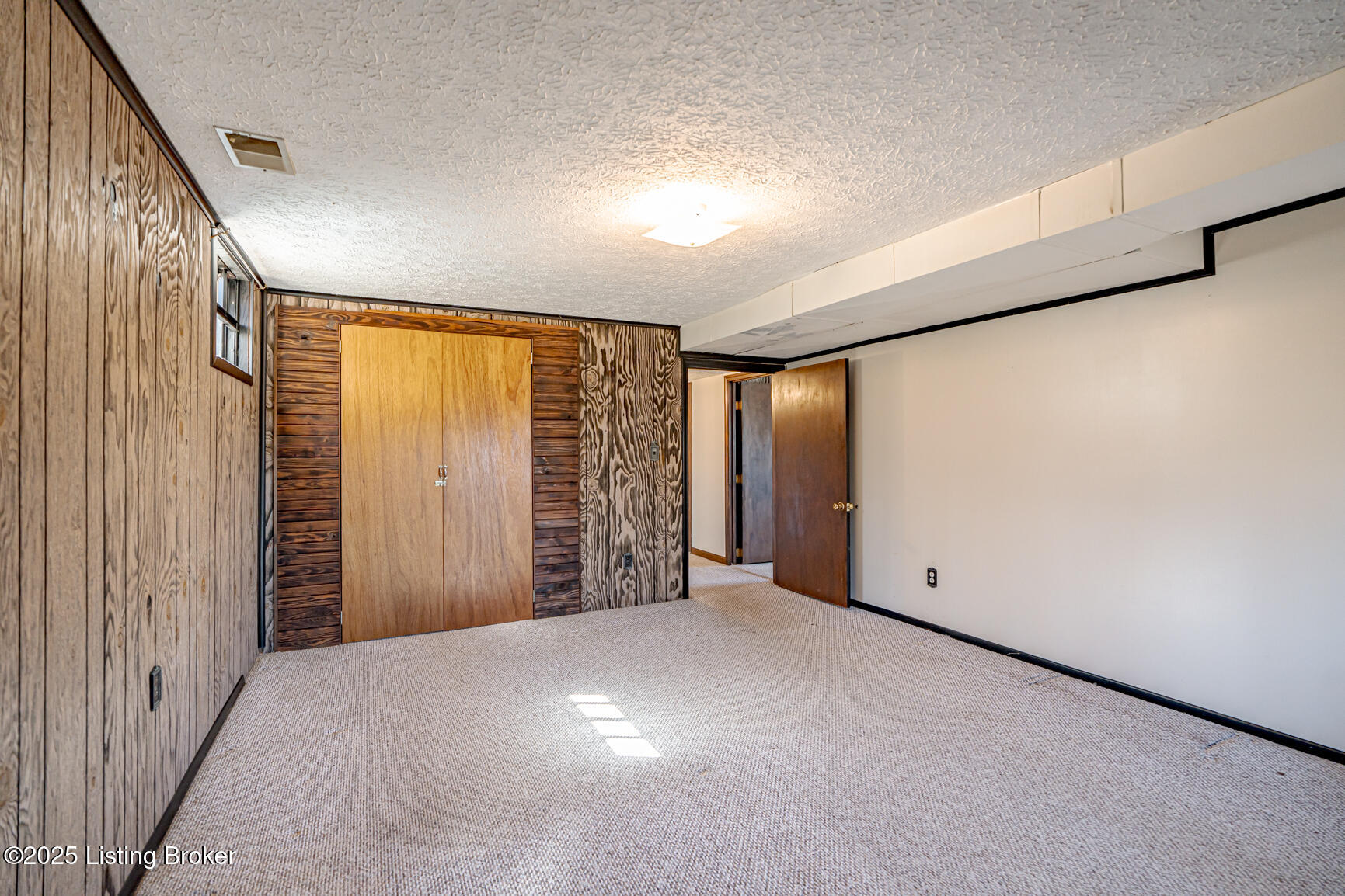 585 Foley Road Shepherdsville, KY 40165 - Photo 45 of 78 DSC00343