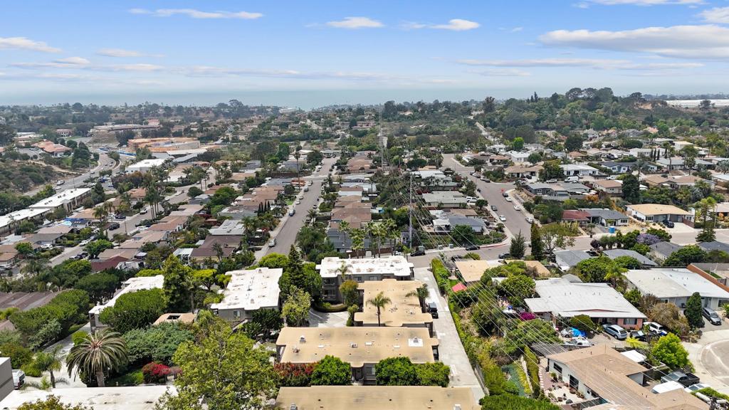 155 Rosebay Drive, Unit 31 Encinitas, CA 92024 - Photo 25 of 31 an aerial view of a city