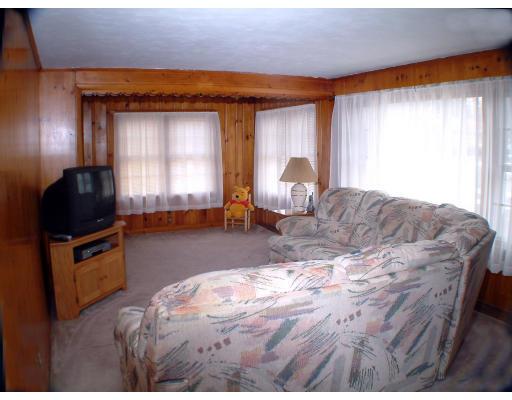 120 Colonial Road Lawrence, MA 01843 - Photo 3 of 8 Gallery Image 3
