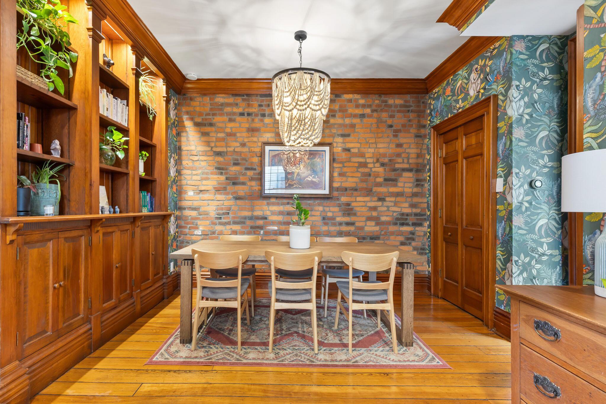 682 Mohawk Street Columbus, OH 43206 - Photo 5 of 49 Dining Room