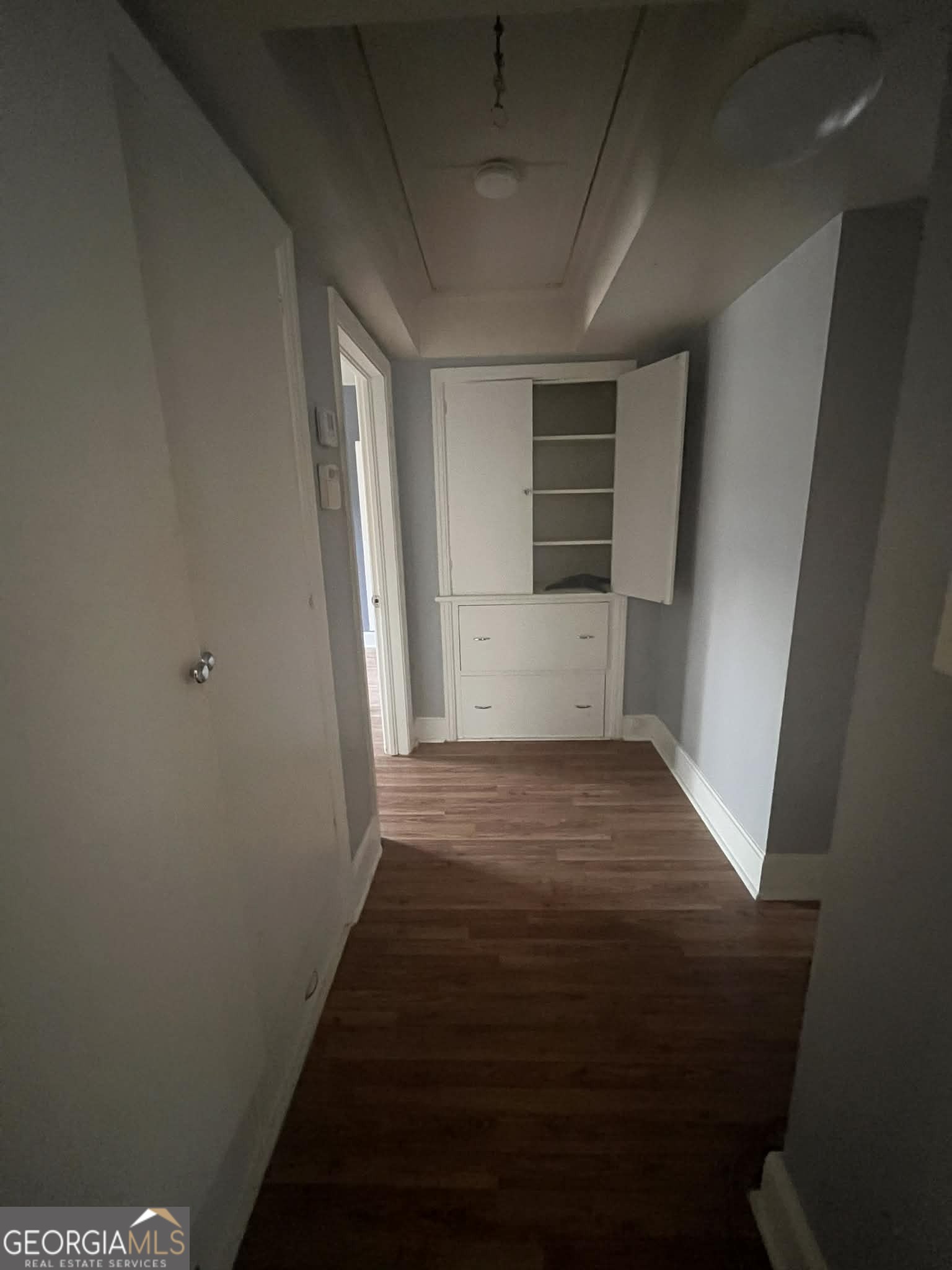 1067 Boulevard Macon, GA 31211 - Photo 2 of 7 a view of small space with wooden floor