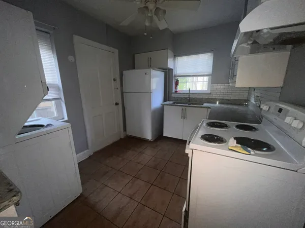 $950 | 1067 Boulevard, Macon, GA 31211